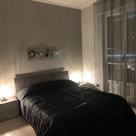 “L' Angolo Dei Sogni” Apartment Casale Monferrato Bagian luar foto